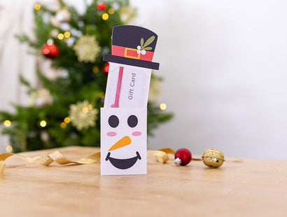 Gemini Gift Card Holder Stamp & Die - Festive Snowman