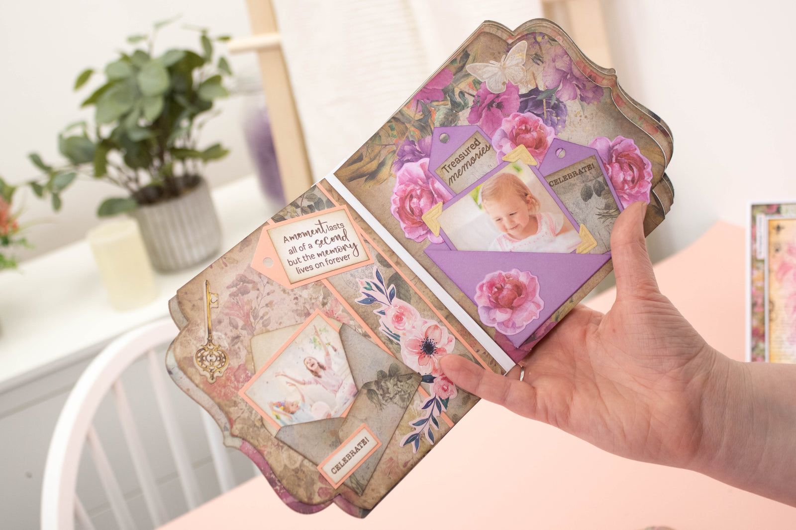 Crafter's Companion Craft Club - Memory Album